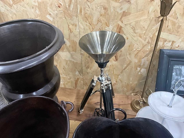 Partij diverse decoratiematerialen - afbeelding 2 van  14