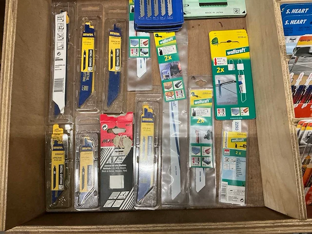 Partij diverse decoupeerzaagjes o.a makita/wolfcraft/kwb/etc (72x) - afbeelding 6 van  7