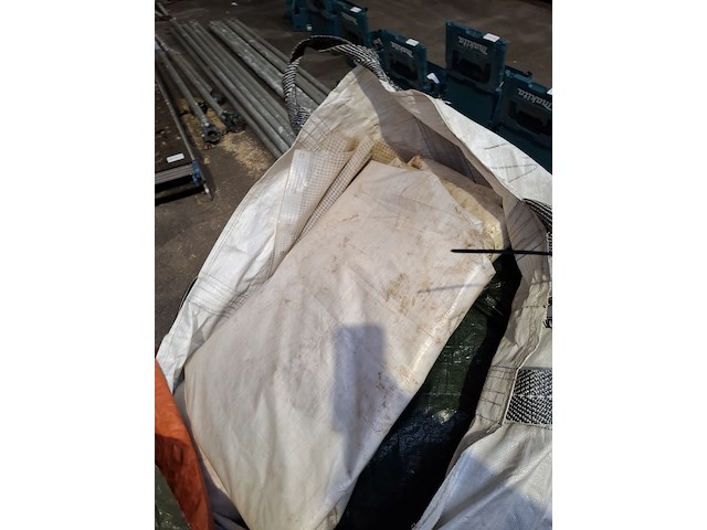 Partij diverse dekkleden en bigbags - afbeelding 4 van  5