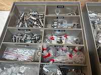 Partij diverse delicatessenwinkels met bijbehorende sleutels - afbeelding 4 van  14