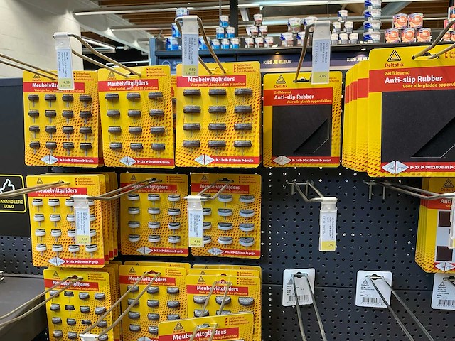 Partij diverse deltafix viltglijders/anti-kras/snelglijders/tape/textielband/etc (485x) - afbeelding 18 van  22