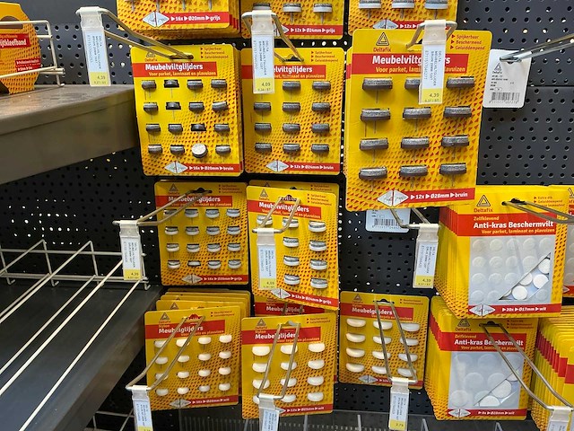 Partij diverse deltafix viltglijders/anti-kras/snelglijders/tape/textielband/etc (485x) - afbeelding 20 van  22