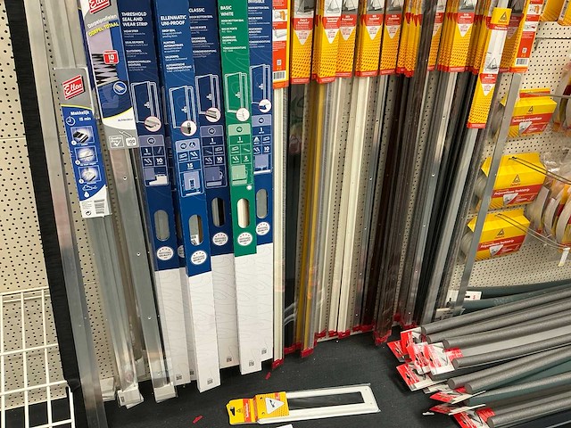 Partij diverse deltafix/ellen/door-line tochtwering (252x) - afbeelding 1 van  5