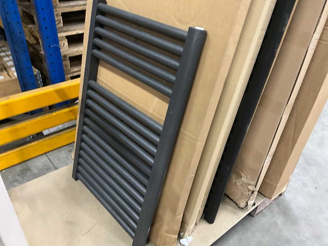 Partij diverse designradiator - afbeelding 4 van  11