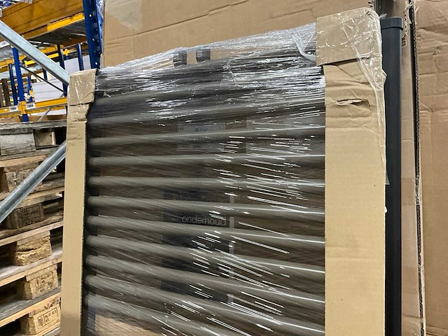 Partij diverse designradiator - afbeelding 7 van  11