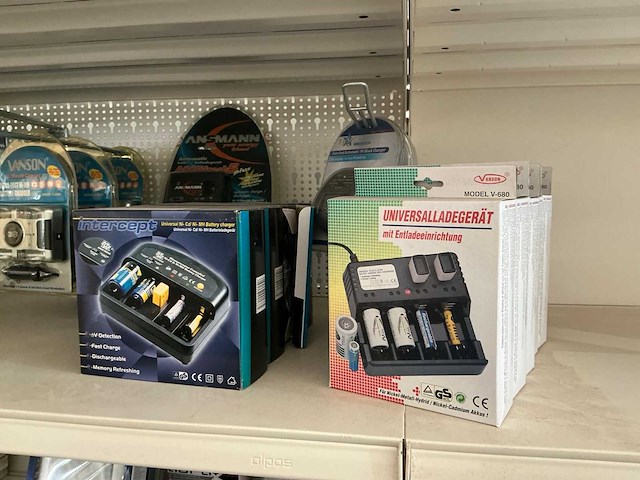 Partij diverse deurbellen/battery chargers/etc (142x) - afbeelding 6 van  11
