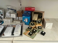 Partij diverse deurbellen/battery chargers/etc (142x) - afbeelding 7 van  11