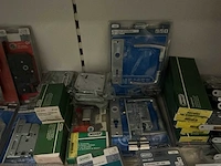 Partij diverse deursloten/badkamer&wc sloten/veiligheidssloten (95x) - afbeelding 9 van  14