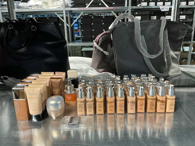 Partij diverse dior make-up (67x) - afbeelding 1 van  4