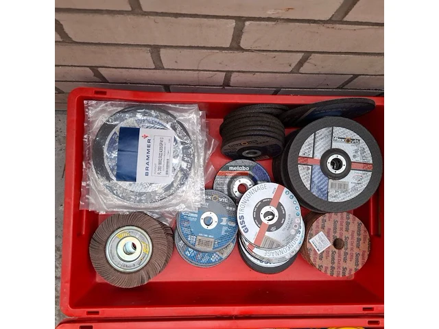 Partij diverse doorslijp, afbraam, lamellen schijven o.a. flexovit, 3m, metabo - afbeelding 4 van  12
