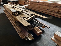 Partij diverse douglas geïmpregneerde planken lengte 300-600 cm - afbeelding 11 van  14