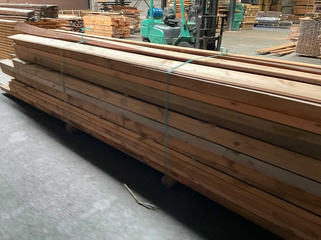 Partij diverse douglas planken lengte 500-700 cm - afbeelding 13 van  14