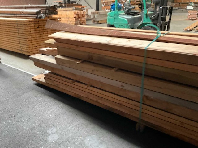 Partij diverse douglas planken lengte 500-700 cm - afbeelding 14 van  14