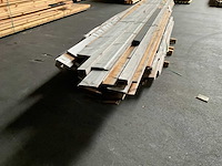 Partij diverse douglas redcedar planken lengte 250-400 cm. - afbeelding 7 van  11