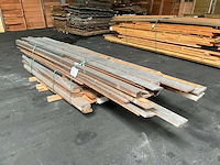 Partij diverse douglas redcedar planken lengte 250-400 cm. - afbeelding 1 van  8
