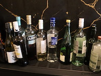 Partij diverse dranken (aangebroken) o.a. bacardi martini vermouth extra dry, safari, pisang ambon & coebergh classic - afbeelding 4 van  6