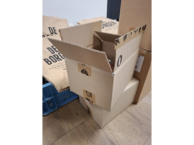 Partij diverse dranken 'hooghoudt' - afbeelding 9 van  18