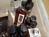 Partij diverse dranken 'hooghoudt' - afbeelding 13 van  18