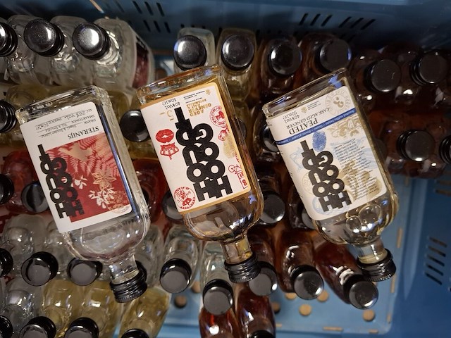 Partij diverse dranken 'hooghoudt' - afbeelding 16 van  18