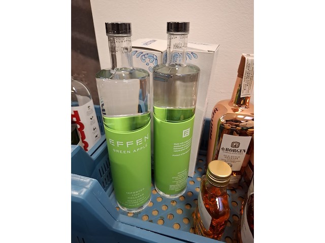 Partij diverse dranken 'hooghoudt' - afbeelding 17 van  18