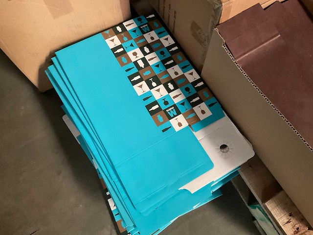 Partij diverse drankverpakkingen - afbeelding 2 van  6