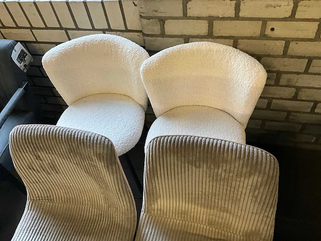 Partij diverse eetkamerstoelen (16x) - afbeelding 3 van  13