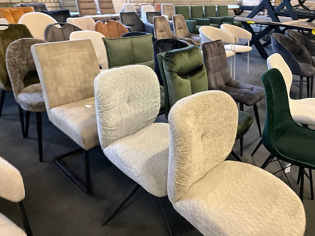 Partij diverse eetkamerstoelen (30x) - afbeelding 7 van  18