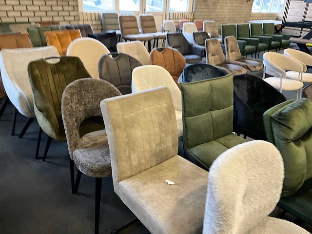 Partij diverse eetkamerstoelen (30x) - afbeelding 8 van  18