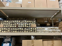 Partij diverse eieren decoratie (85x) - afbeelding 1 van  6