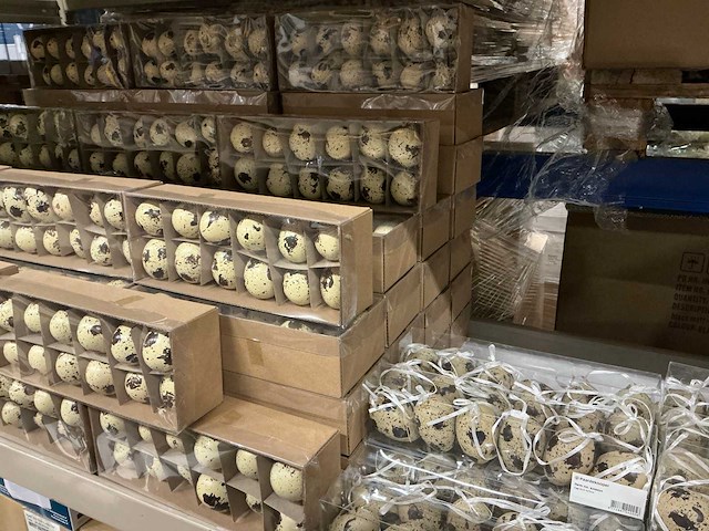 Partij diverse eieren decoratie (85x) - afbeelding 5 van  6