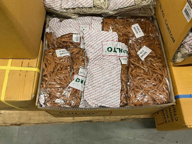 Partij diverse elastieken 1kg per zak (150x) - afbeelding 2 van  11