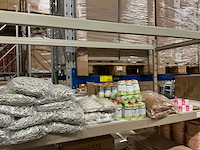 Partij diverse elastieken/gartnerbast/nietjes/etc (118x) - afbeelding 1 van  12