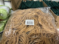 Partij diverse elastieken/gartnerbast/nietjes/etc (118x) - afbeelding 9 van  12