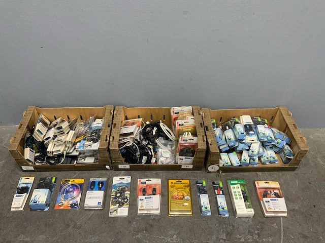 Partij diverse electronica - afbeelding 1 van  14