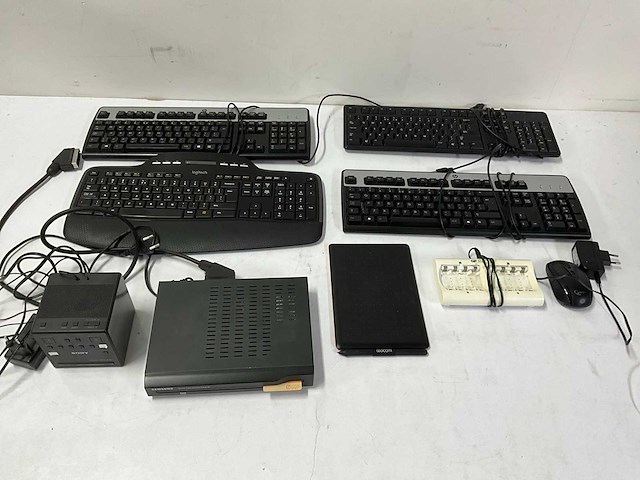 Partij diverse electronica - afbeelding 1 van  7