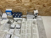 Partij diverse elektratoebehoren - afbeelding 2 van  11