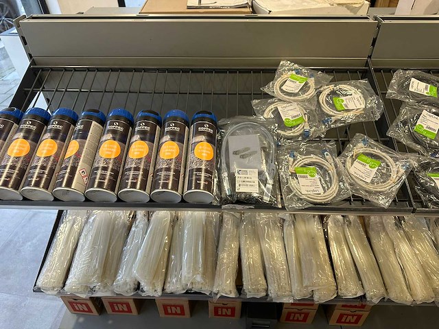 Partij diverse elektriciteits goederen - afbeelding 6 van  22