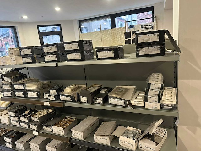 Partij diverse elektriciteits goederen - afbeelding 14 van  22