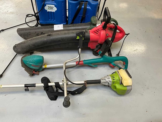 Partij diverse elektrische tuingereedschappen - afbeelding 2 van  7
