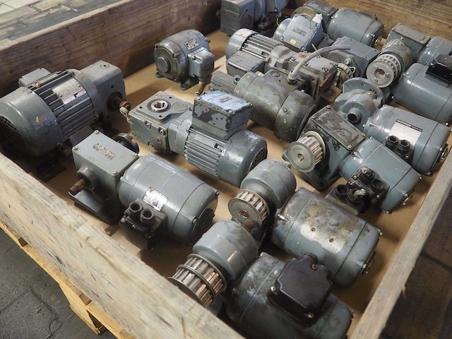 Partij diverse elektromotoren (15x) - afbeelding 5 van  7