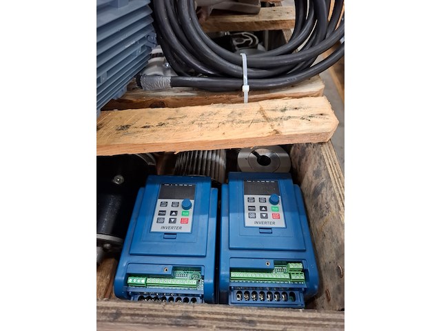 Partij diverse elektromotoren - afbeelding 2 van  11