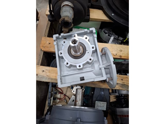 Partij diverse elektromotoren - afbeelding 7 van  11