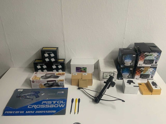 Partij diverse elektronica, speelgoed en gadgets - afbeelding 1 van  10