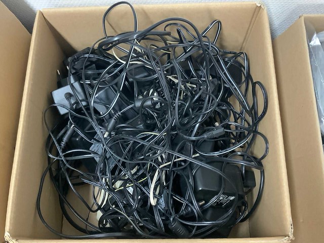 Partij diverse elektronica - afbeelding 2 van  14