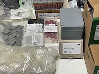 Partij diverse elektrotoebehoren - afbeelding 8 van  19