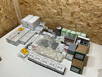 Partij diverse elektrotoebehoren - afbeelding 12 van  19