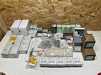 Partij diverse elektrotoebehoren - afbeelding 13 van  19