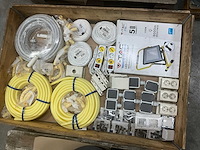 Partij diverse elektrtoebehoren - afbeelding 1 van  9