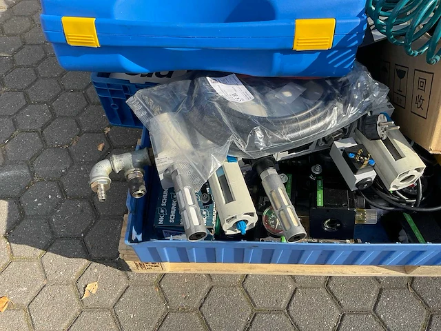 Partij diverse en machineonderdelen - afbeelding 10 van  10