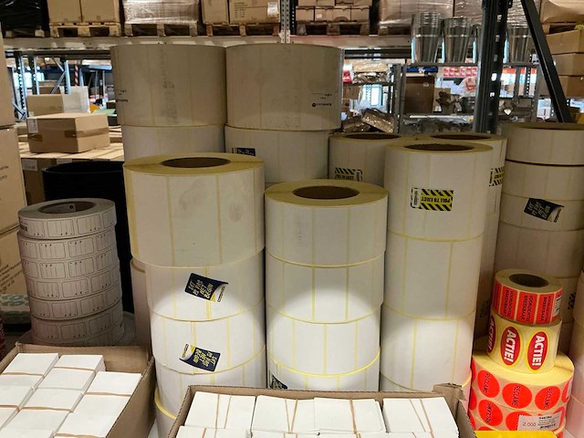 Partij diverse etiketten/labels - afbeelding 2 van  16